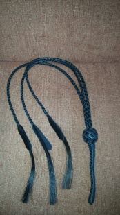 Трёххвостовик из кожи и конских волос, цвет в ассорт.