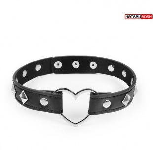 Черный ошейник с сердечком и металлическими кнопками, Notabu NTB-80557
