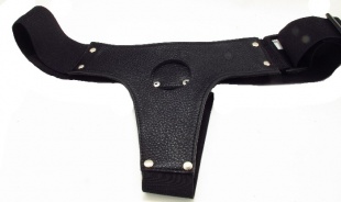 ТРУСИКИ ДЛЯ СТРАПОНА ЧЕРНЫЕ ИЗ НАТУРАЛЬНОЙ КОЖИ BDSM АРСЕНАЛ