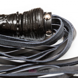 Плеть с фаллоимитатором "Пикантные штучки"