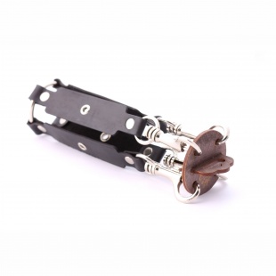 Крестик с карабинами для  фиксации рук и ног СН-9101