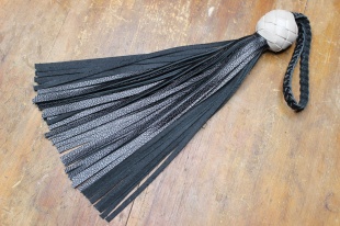 Флоггер-интимник цвет в ассортименте