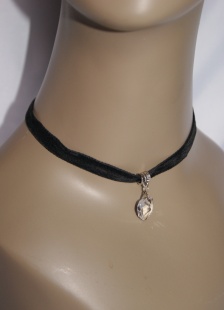 ЧОКЕР ЧЕРНЫЙ С ПРОЗРАЧНЫМ СЕРДЕЧКОМ